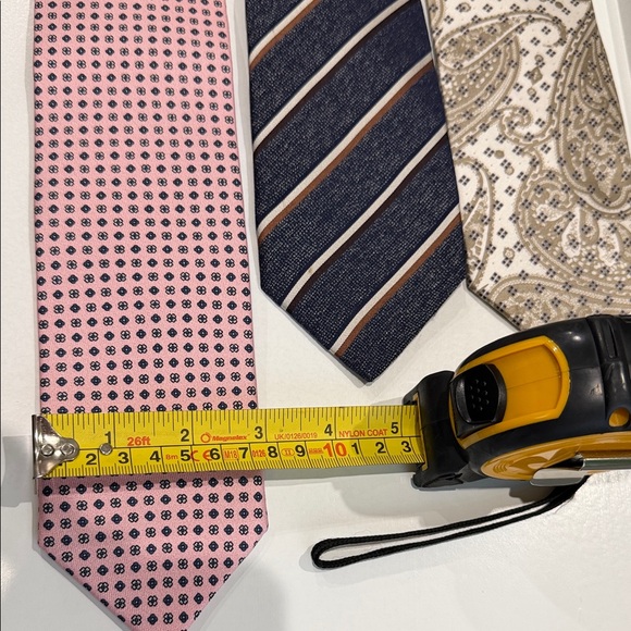 Dolcepunta Men's Tie Set of 3 - Pink, Navy, and Beige - Picture 3 of 5